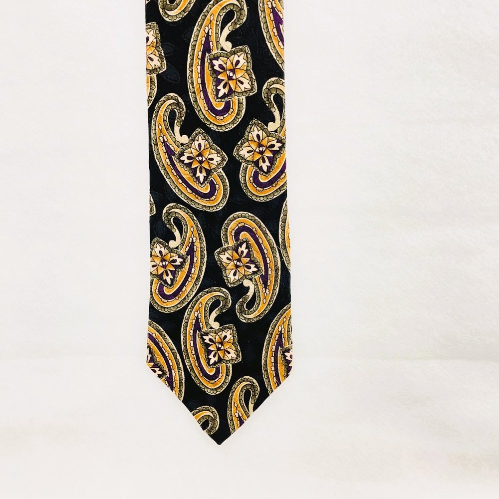 Liberty of London Necktie Multicolor Paisley Design 100% Silk USA L56" x W 4"